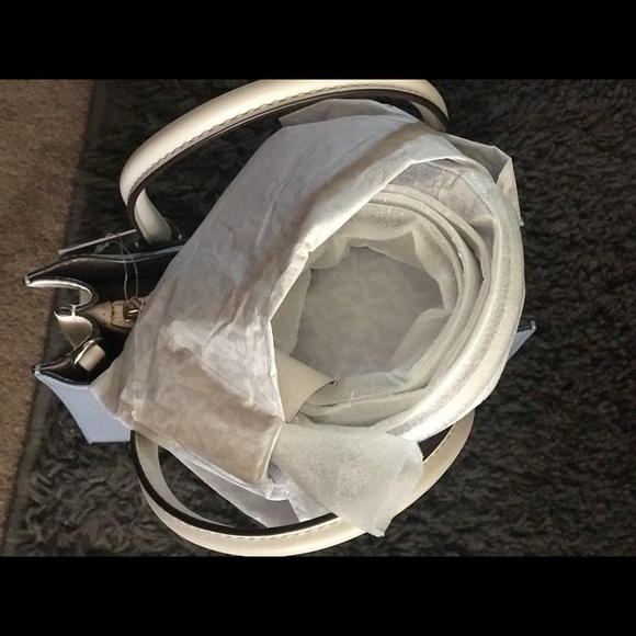 Michael Kors Mercer - Picture 4 of 5